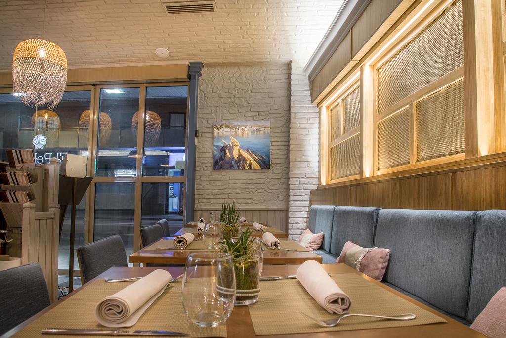 Hotel Pirineos Figueres By Pierre & Vacances Exterior foto